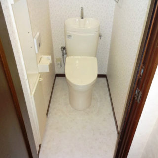 床が腐食していたトイレのリフォーム
