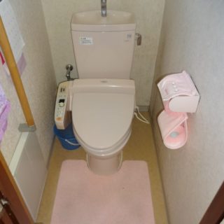 タンクレストイレと手洗い器が1日で完成するトイレリフォーム