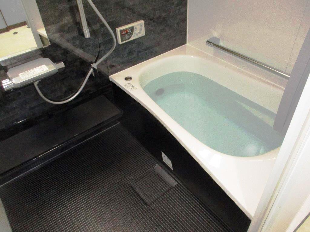 イケアのミラーキャビネットを設置した浴室・洗面リフォーム
